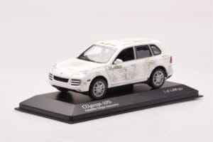 Porsche Cayenne Concept Schaeffler Gruppe Automotive Minichamps 1:43 PORSCHE-264306 Diecast — photo 2 of 4