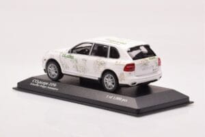 Porsche Cayenne Concept Schaeffler Gruppe Automotive Minichamps 1:43 PORSCHE-264306 Diecast — photo 3 of 4