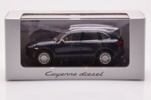 Porsche Cayenne 9PA Diesel Dark Blue Minichamps 1:43 WAP0200030B Diecast — photo 4 of 4