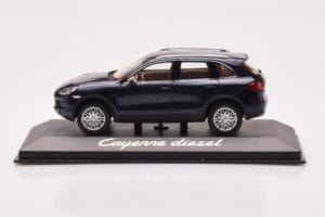 Porsche Cayenne 9PA Diesel Dark Blue Minichamps 1:43 WAP0200030B