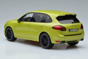Porsche Cayenne GTS 92A Peridot Green GT Spirit 1:18 GT020A Resin — photo 5 of 6