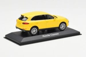 Porsche Cayenne 92A Yellow MaxiChamps 1:43 940063201 Diecast — photo 2 of 4