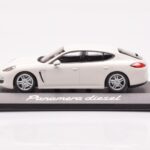 Porsche Panamera 970 Diesel Carrara White Minichamps 1:43