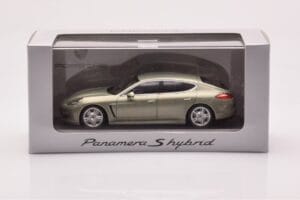 Porsche Panamera 970 S Hybrid Critall Green Minichamps 1:43 WAP0205010A Diecast — photo 4 of 4