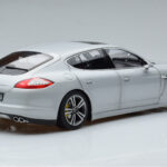 Porsche Panamera 970 Turbo Silver Norev 1:18 - image 3 of 7