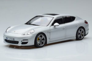 Porsche Panamera 970 Turbo Silver Norev 1:18