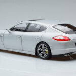 Porsche Panamera 970 Turbo Silver Norev 1:18 - image 6 of 7