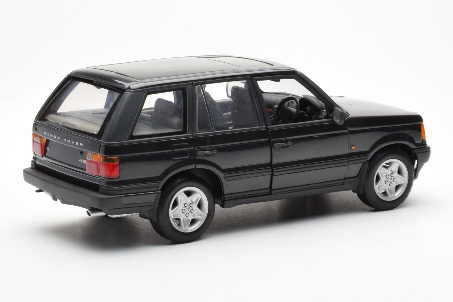 Range Rover P38 4.6 HSE Black Metallic AUTOart 1:18 70017 Diecast — photo 6 of 9