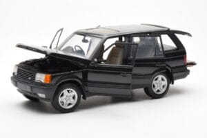 Range Rover P38 4.6 HSE Black Metallic AUTOart 1:18 70017 Diecast — photo 9 of 9