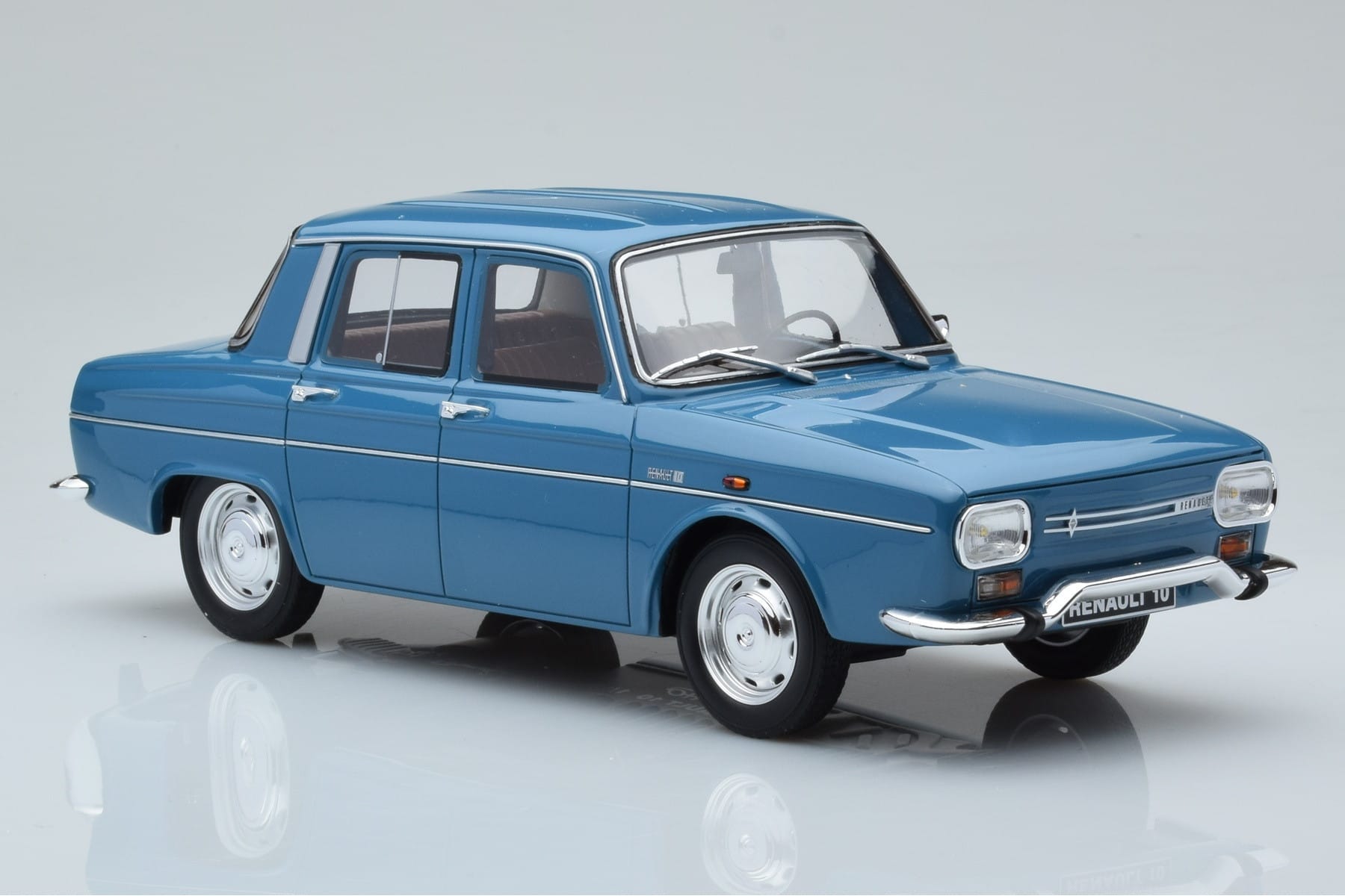 Renault 10 Major Blue Otto 1:18 OT1029 Resin — photo 4 of 6