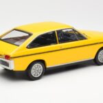 Renault 15 TL Yellow Black Norev 1:18 185351 - image 2 of 6