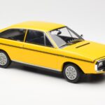 Renault 15 TL Yellow Black Norev 1:18 185351 - image 4 of 6