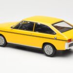 Renault 15 TL Yellow Black Norev 1:18 185351 - image 5 of 6