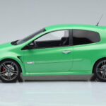 Renault Clio 3 RS Green Otto 1:18 - image 3 of 6