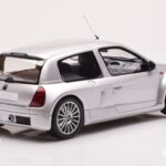 Renault Clio V6 Phase 1 Silver Otto 1:18 - image 2 of 6