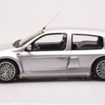 Renault Clio V6 Phase 1 Silver Otto 1:18 - image 3 of 6