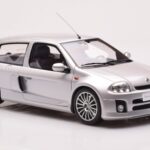 Renault Clio V6 Phase 1 Silver Otto 1:18 - image 4 of 6