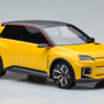Renault E-Tech Electric Prototype Yellow Otto 1:18 - image 4 of 6