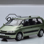 Renault Espace 3 Green Otto 1:18 - image 6 of 6