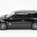 Renault Megane 2 RS Phase 2 Black Otto 1:18 OT1054 - image 3 of 6