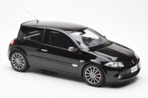 Renault Megane 2 RS Phase 2 Black Otto 1:18 OT1054 Resin — photo 4 of 6