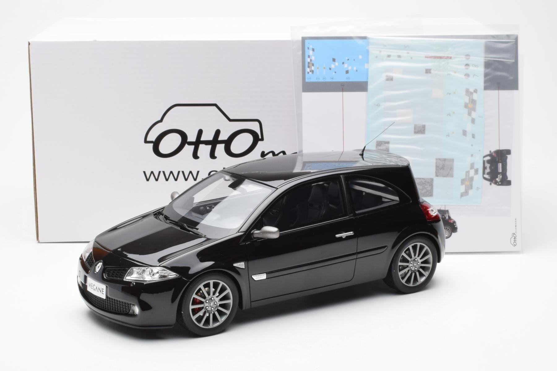 Renault Megane 2 RS Phase 2 Black Otto 1:18 OT1054 Resin — photo 6 of 6