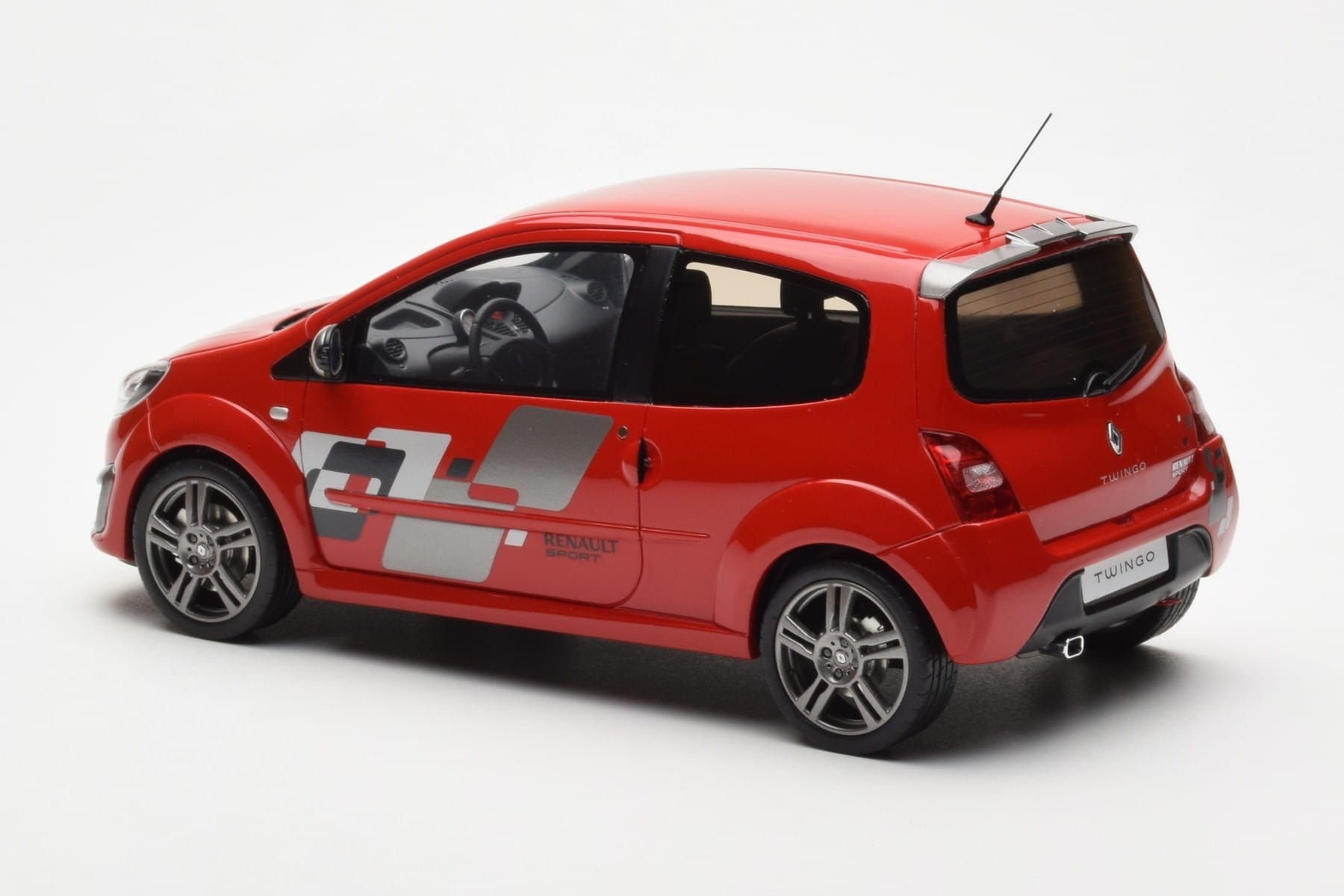 Renault Twingo RS Phase 1 Red Otto 1:18 OT446 Resin — photo 5 of 6