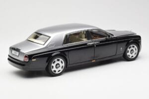 Rolls-Royce Phantom VII EWB Black and Silver Kyosho 1:18 08841BKS Diecast — photo 3 of 8