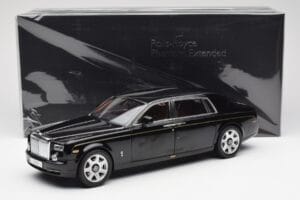 Rolls-Royce Phantom VII EWB Diamond Black Kyosho 1:18 08841DBK2 Diecast — photo 8 of 8