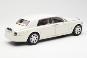 Rolls-Royce Phantom VII EWB English White Kyosho 1:18 08841EW2 Diecast — photo 3 of 8