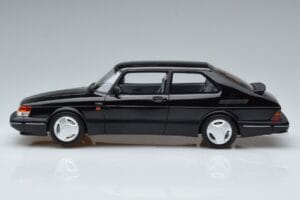 Saab 900 Turbo Mk1 Black Otto 1:18 OT678 Resin — photo 3 of 6