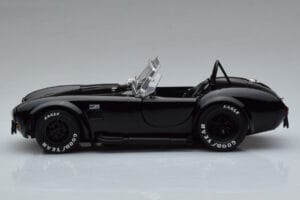 Shelby Cobra 427 S/C Black Kyosho 1:18 08048BK Diecast — photo 4 of 9