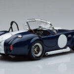 Shelby Cobra 427 S/C Dark Blue Kyosho 1:18 - image 3 of 9