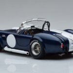 Shelby Cobra 427 S/C Dark Blue Kyosho 1:18 - image 6 of 9