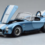 Shelby Cobra 427 S/C Light Blue Kyosho 1:18 - image 2 of 9
