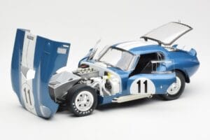 Shelby Daytona Cobra Coupe #11 S. Thompson 24 Hours of Le Mans 1965 CMR 1:18 CMR114 Diecast — photo 2 of 8