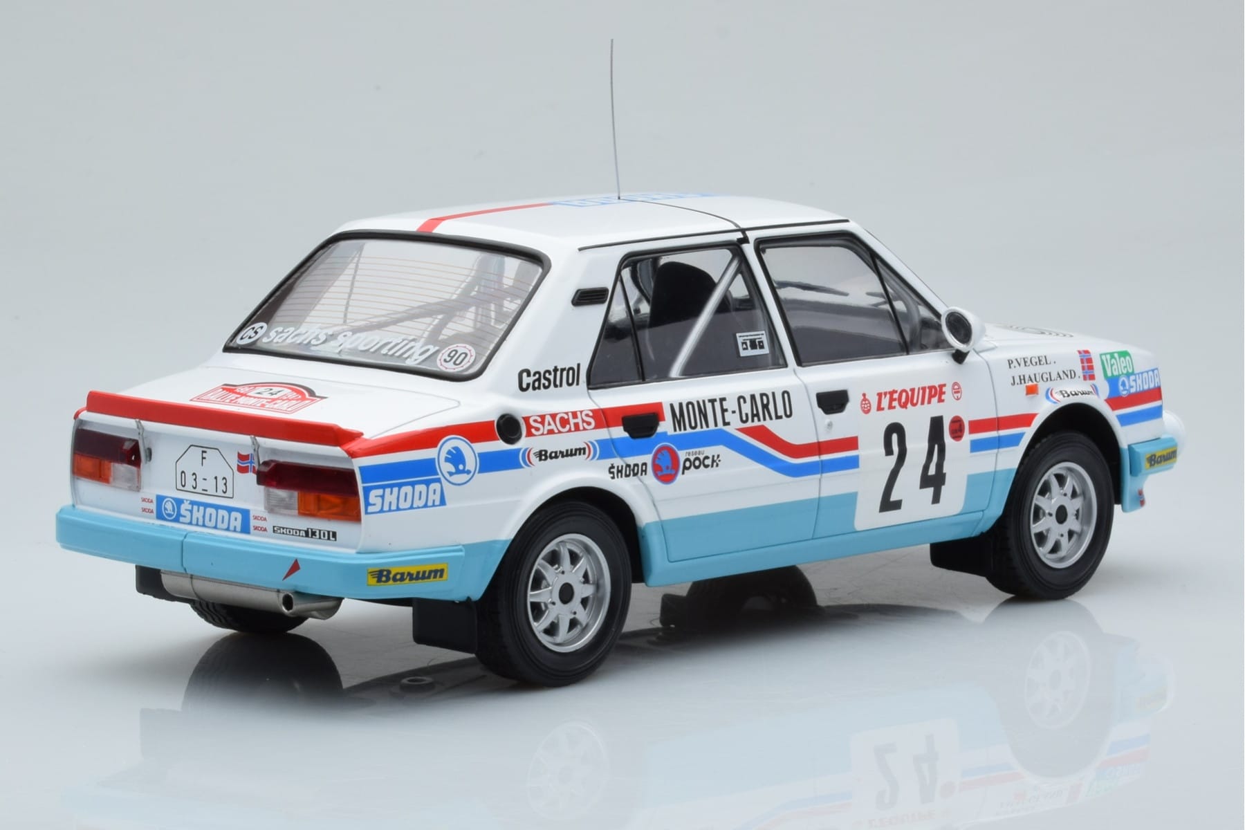 Skoda 130 L Night Version #24 J. Augland Rally Monte Carlo 1987 IXO 1:18 18RMC156 Diecast — photo 2 of 6