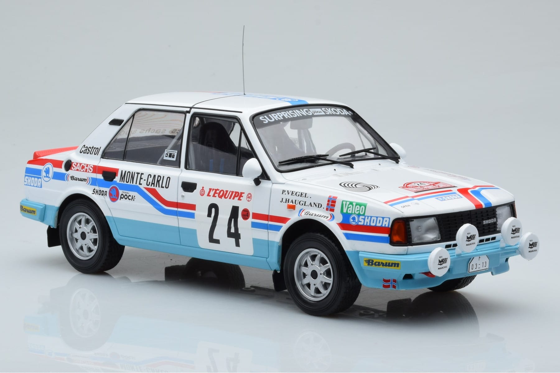 Skoda 130 L Night Version #24 J. Augland Rally Monte Carlo 1987 IXO 1:18 18RMC156 Diecast — photo 4 of 6