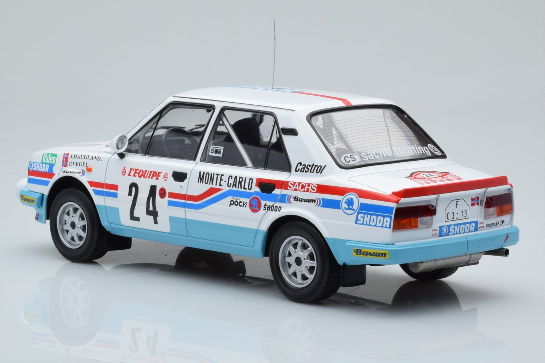 Skoda 130 L Night Version #24 J. Augland Rally Monte Carlo 1987 IXO 1:18 18RMC156 Diecast — photo 5 of 6
