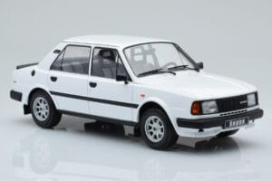 Skoda 130 L White IXO 1:18 18CMC158 Diecast — photo 4 of 6