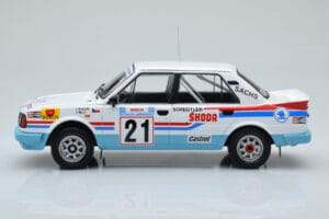 Skoda 130 LR #21 L. Krecek / B. Motl Rally Acropolis 1986 IXO 1:18 18RMC157A Diecast — photo 3 of 6