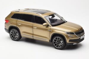 Skoda Kodiaq Gold FAW 1:18 ZSX000001GOL Diecast — photo 6 of 8