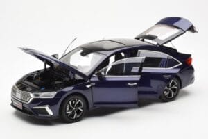 Skoda Octavia Pro Blue FAW 1:18 ZMR000006BLA Diecast — photo 2 of 8