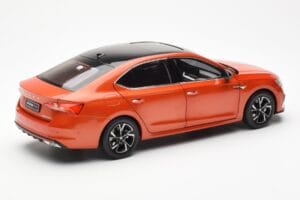 Skoda Octavia Pro Orange FAW 1:18 ZMR000006ORA Diecast — photo 3 of 8