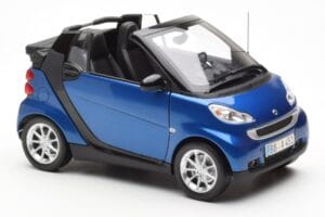 Smart Fortwo 451 Cabrio Blue & Black Minichamps 1:18 150036330 Diecast — photo 6 of 8