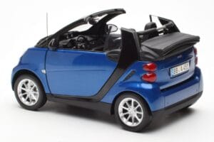 Smart Fortwo 451 Cabrio Blue & Black Minichamps 1:18 150036330 Diecast — photo 7 of 8