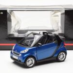 Smart Fortwo 451 Cabrio Blue & Black Minichamps 1:18 - image 8 of 8