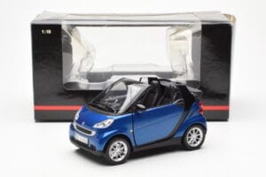 Smart Fortwo 451 Cabrio Blue & Black Minichamps 1:18 150036330 Diecast — photo 8 of 8