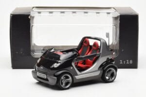 Smart Fortwo Crossblade Cabriolet Silver Black Kyosho 1:18 13440 Diecast — photo 6 of 6