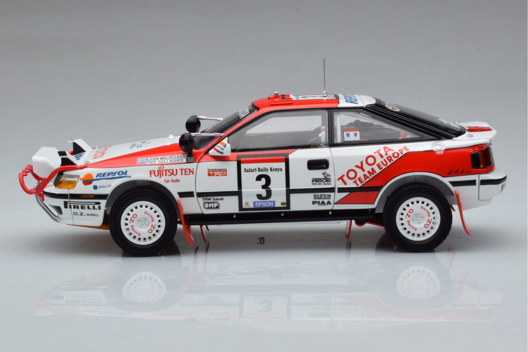 Toyota Celica GT-Four ST165 #3 B. Waldegard / F. Gallagher Winner Safari Rally 1990 Kyosho 1:18 08961A Diecast — photo 4 of 12